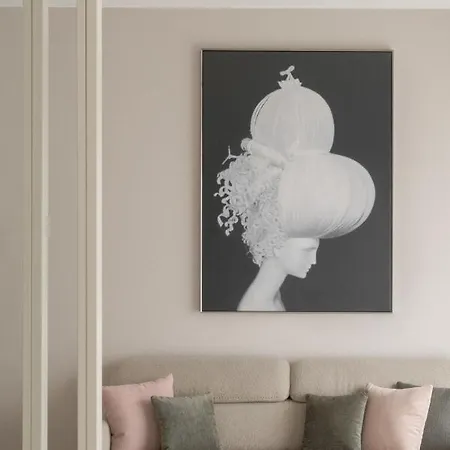 Ivis House - Elegant With Church View In Old Town Апартаменти