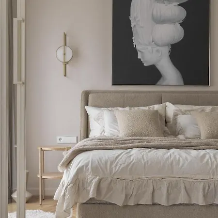 Апартаменти Ivis House - Elegant With Church View In Old Town *