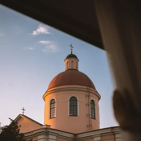 Ivis House - Elegant With Church View In Old Town 公寓