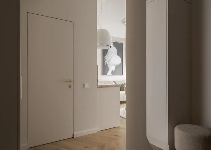 Ivis House - Elegant With Church View In Old Town アパート