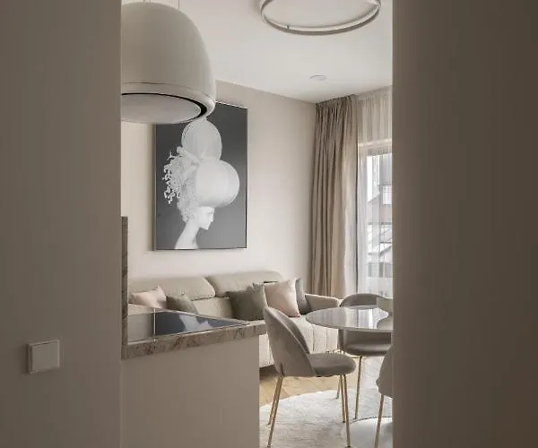 Apartamento Ivis House - Elegant With Church View In Old Town *