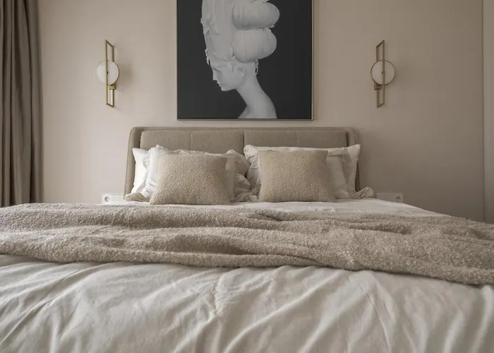 Apartamento Ivis House - Elegant With Church View In Old Town *