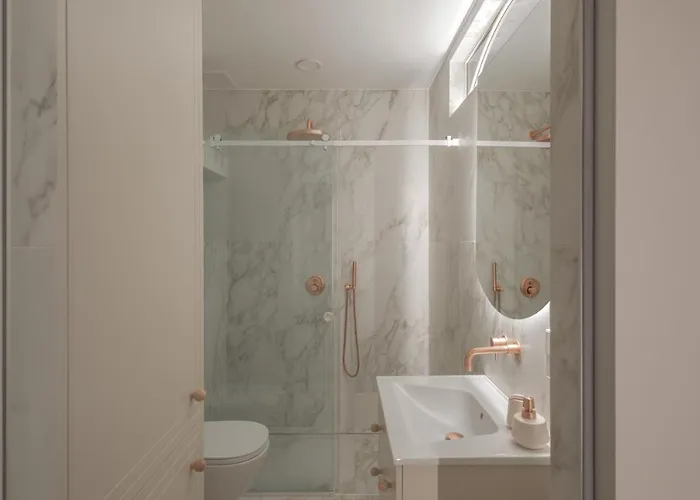 Ivis House - Elegant With Church View In Old Town