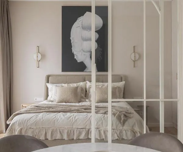 Ivis House - Elegant With Church View In Old Town * ヴィリニュス