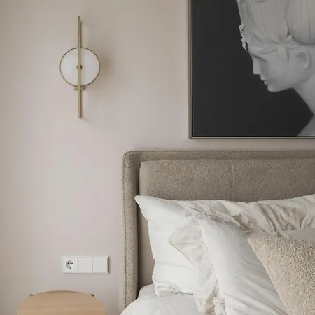 Lägenhet Ivis House - Elegant With Church View In Old Town *