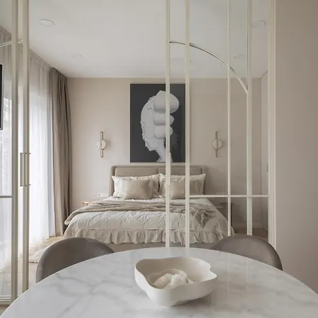 Ivis House - Elegant With Church View In Old Town Lägenhet Vilnius