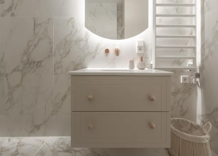 Appartamento Ivis House - Elegant With Church View In Old Town