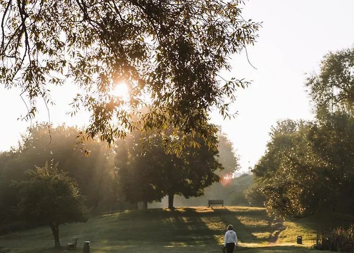 Ivis House - Elegant With Church View In Old Town *